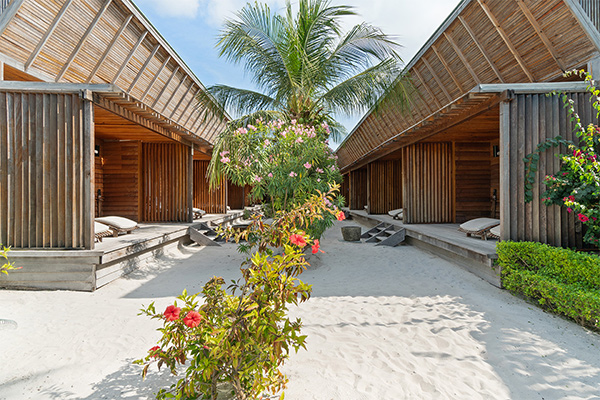 The Barefoot Eco Hotel Malediven authentisch Hanimaadhoo natürlich