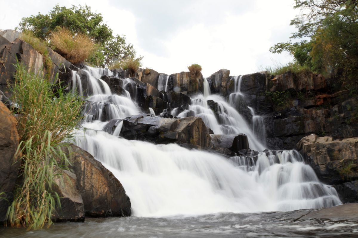 Bild 19 Mount Nyanga Wasserfall_Web.jpg