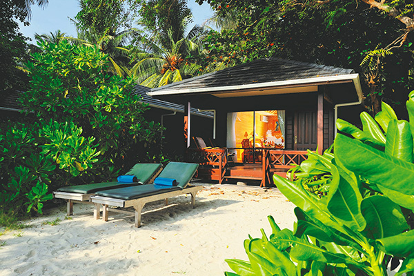 Royal Island Resort Malediven Baa Atoll Korallen Familien Sport Massage