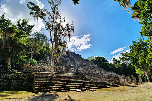 Bild-28-Calakmul-Ruinen-II_web_mex.jpg