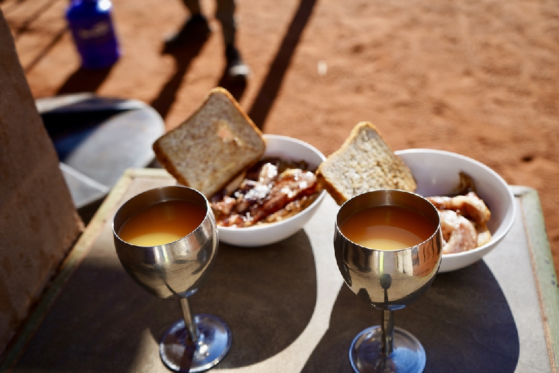 Kalahari Wüste - Breakfast_web_NAM.jpg